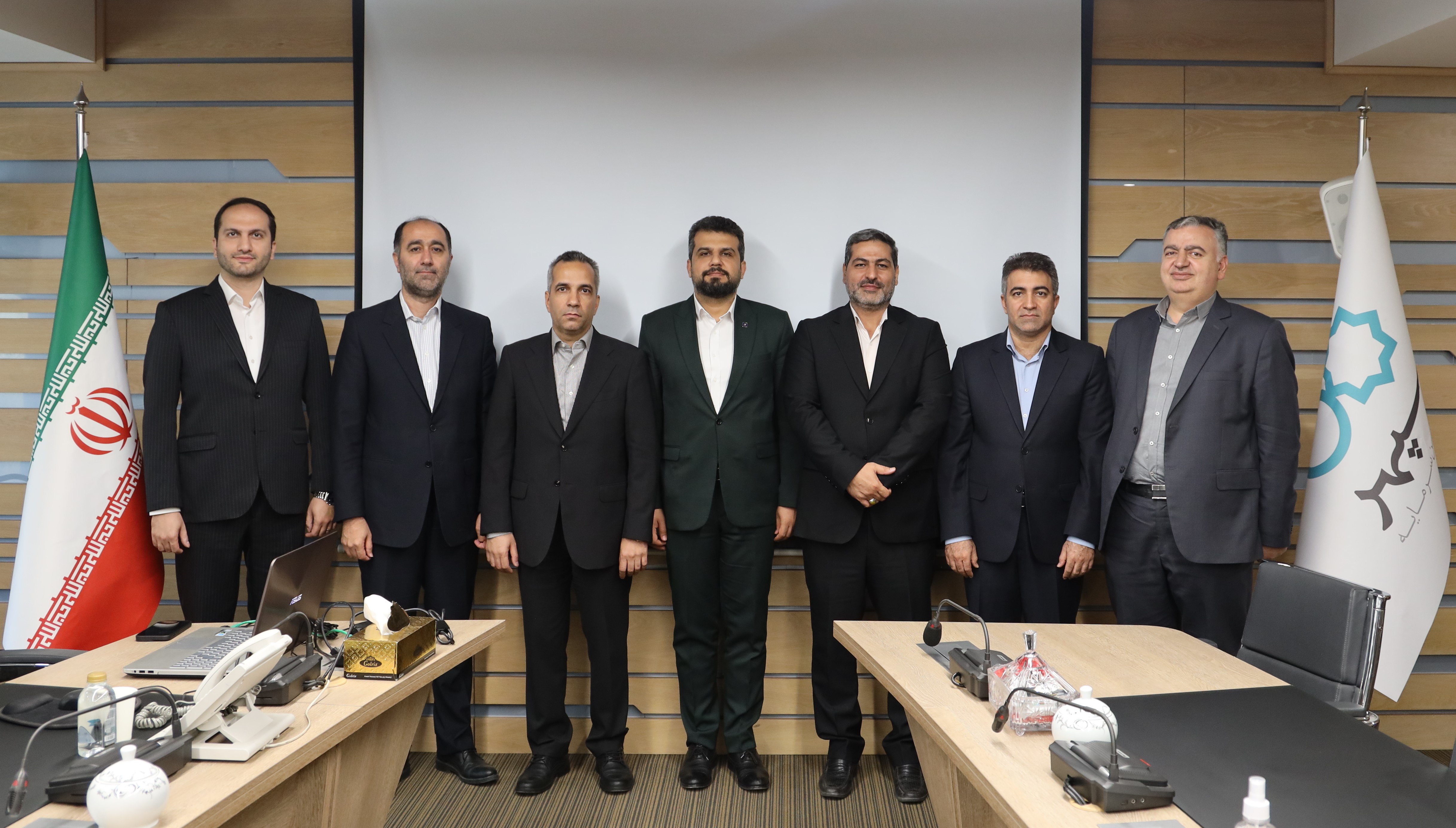 معرفی نماینده جدید بانک صادرات ایران در هیئت مدیره تامین سرمایه سپهر